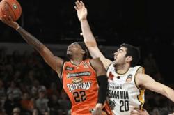 乐竟平台 -关于CBA常规赛今夜再迎强敌；纽约尼克斯回应争议；主帅态度：信心回归；年轻球员得到机会的信息