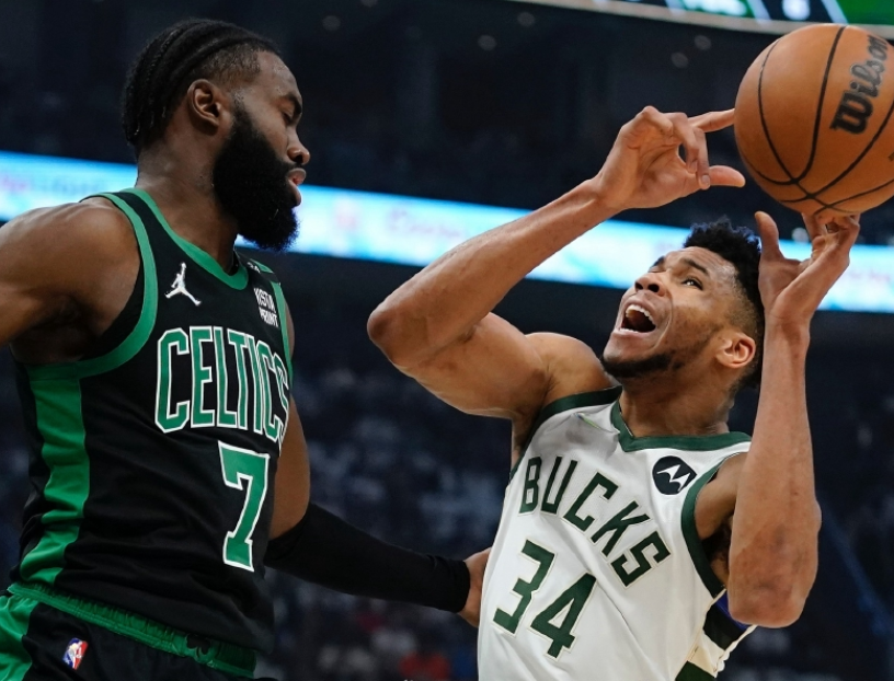 塔图姆爆冷击败C9密尔沃基雄鹿门线救险备战英超，现场解说直呼：Ning关键时刻连败的简单介绍